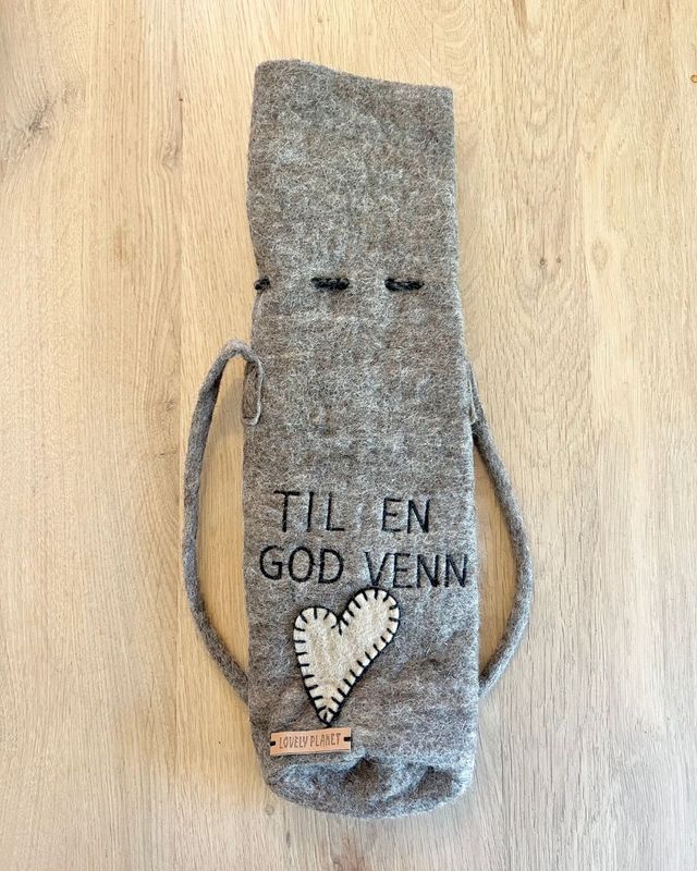 Vinpose Grå